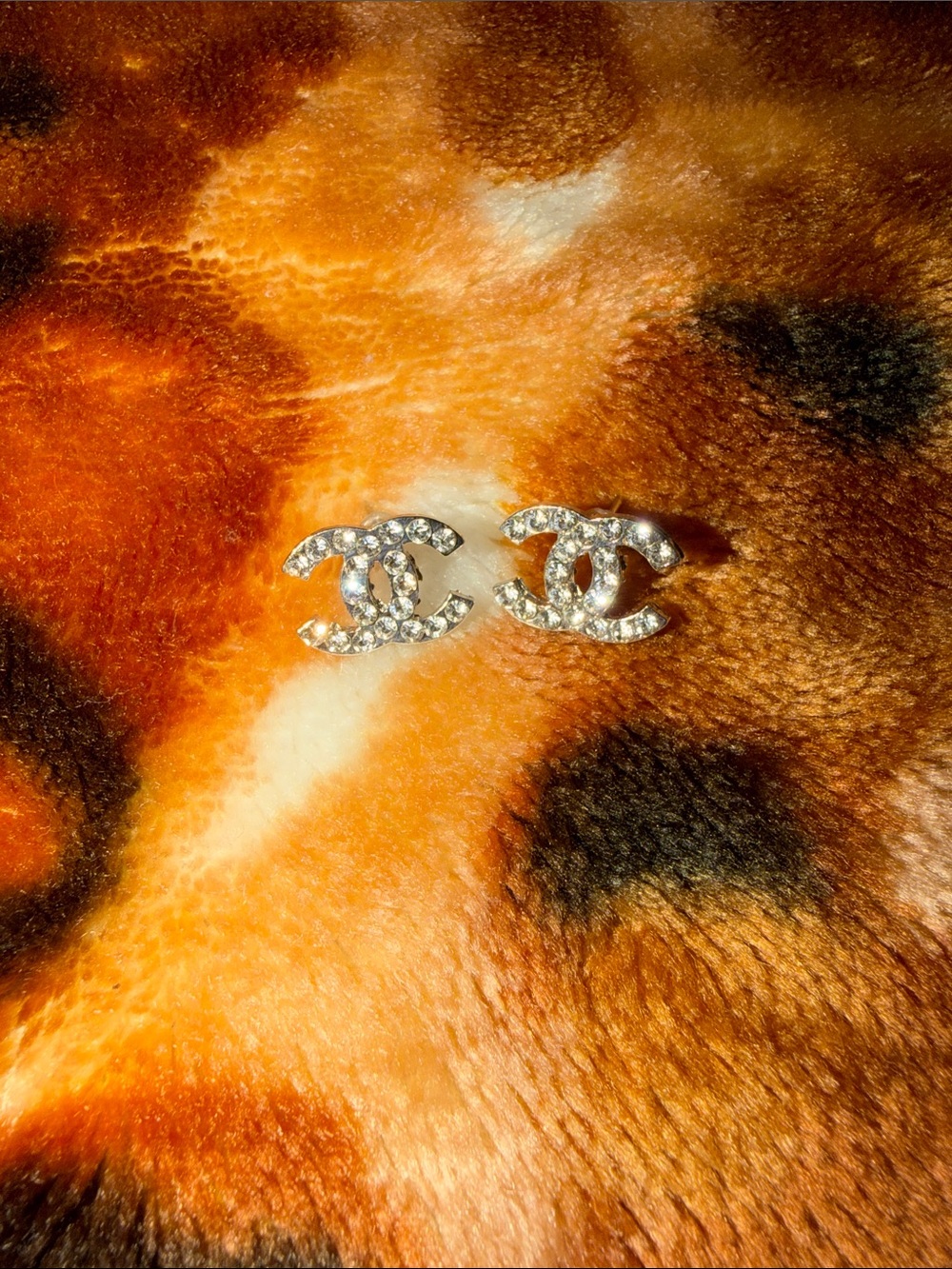 CHANEL Crystal CC Logo Stud Earrings - Silver